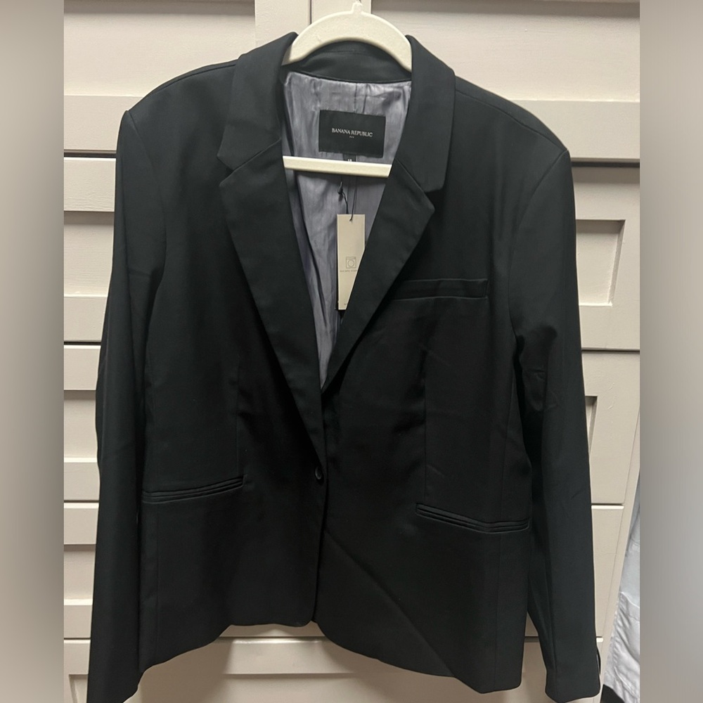 NWT Banana Republic Women’s Black Blazer size 18